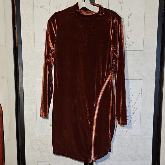 SHEIN Dresses & Skirts - SHEIN Brown Long Sleeve Asymmetrical Ruched Bodycon Dress